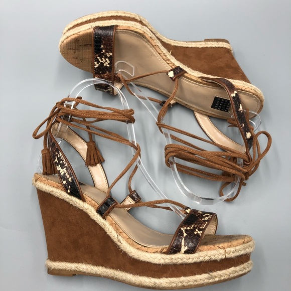 White House Black Size 8.5 Strappy Ankle Tie Wedges - Picture 3 of 8